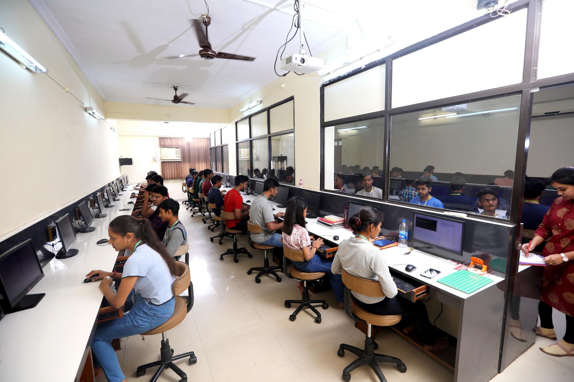 Saranathan College of Engineering (SCE) campus gallery image 7