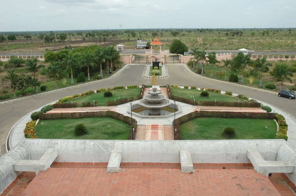 Kamaraj College of Engineering and Technology campus gallery image 5