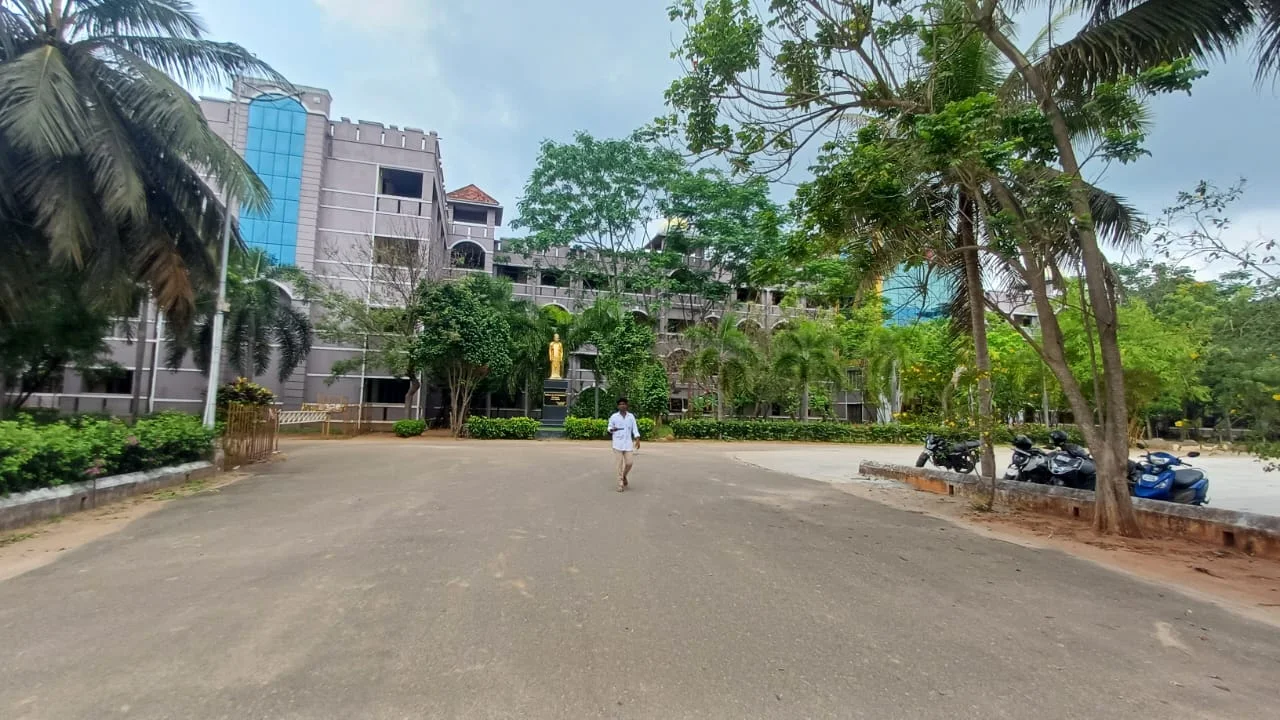 A.R.J. College of Engineering and Technology campus gallery image 4