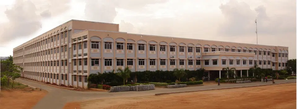 M. Kumarasamy College of Engineering campus gallery image 2