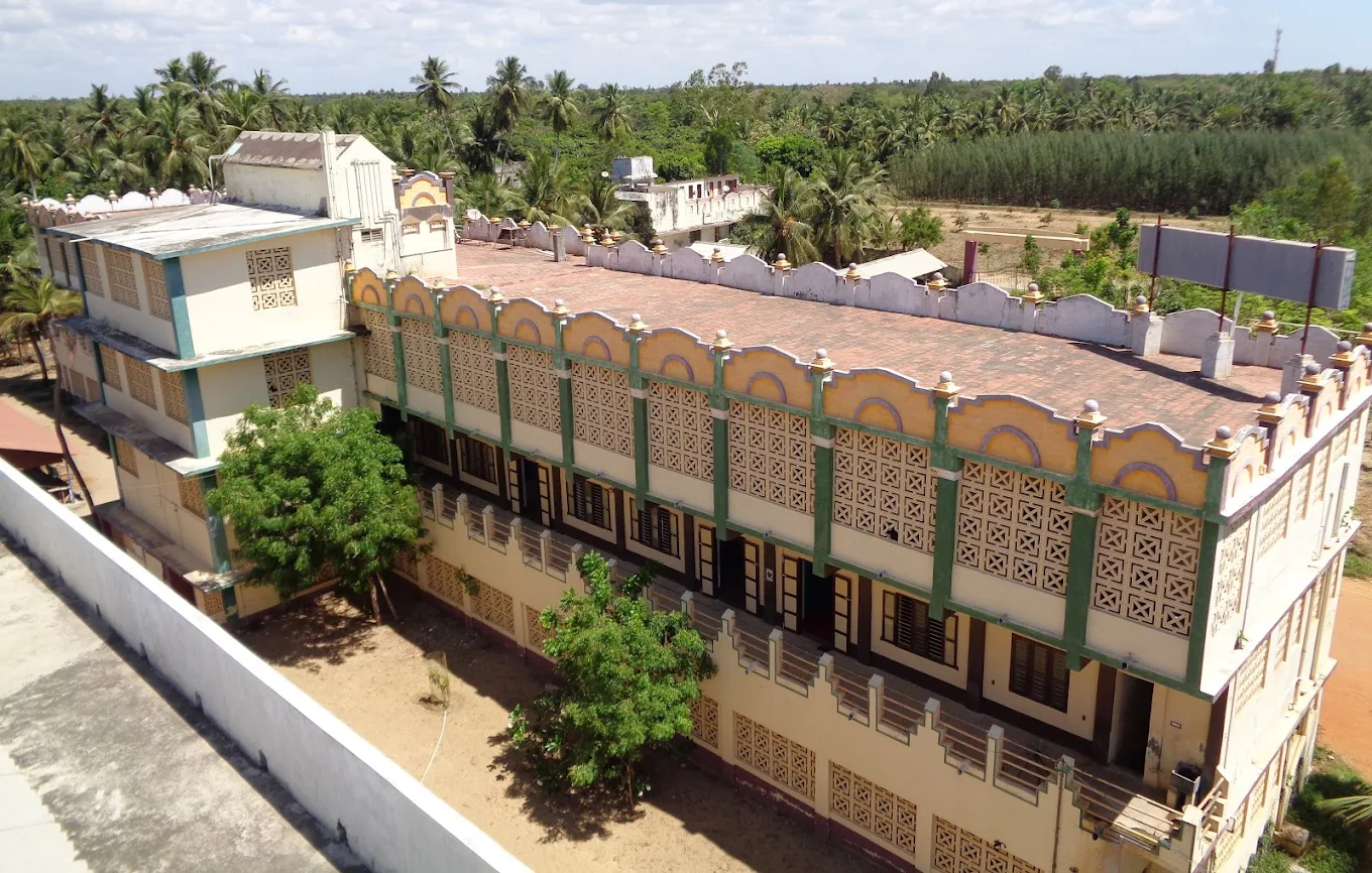Sembodai Rukmani Varatharajan Engineering College campus gallery image 3